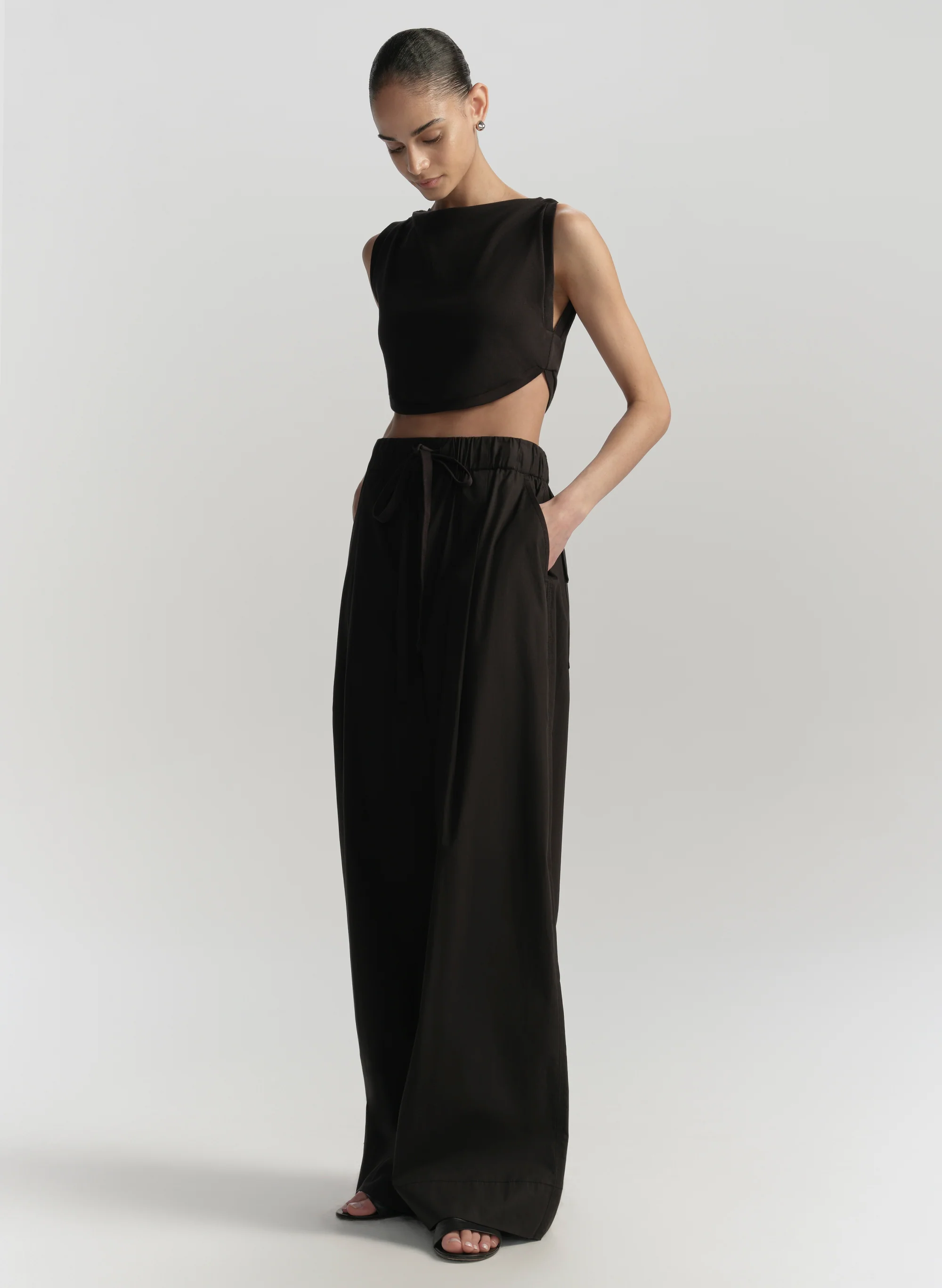 Mae Cropped Tank - Image 4